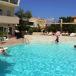 Happyland Nydri (Lefkada)