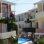 Happyland Aparthotel