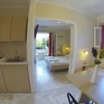 Happyland Aparthotel 2*