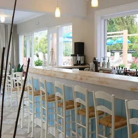 Happyland Aparthotel