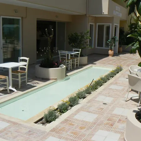 아파트호텔 Happyland 2*