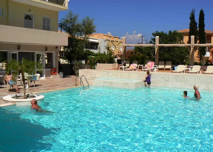 Happyland Νυδρί