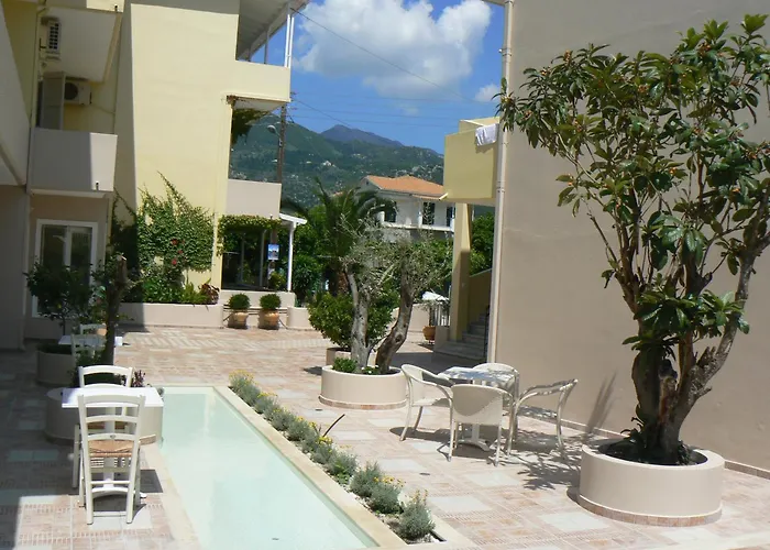 Happyland Ξενοδοχείο με διαμερίσματα