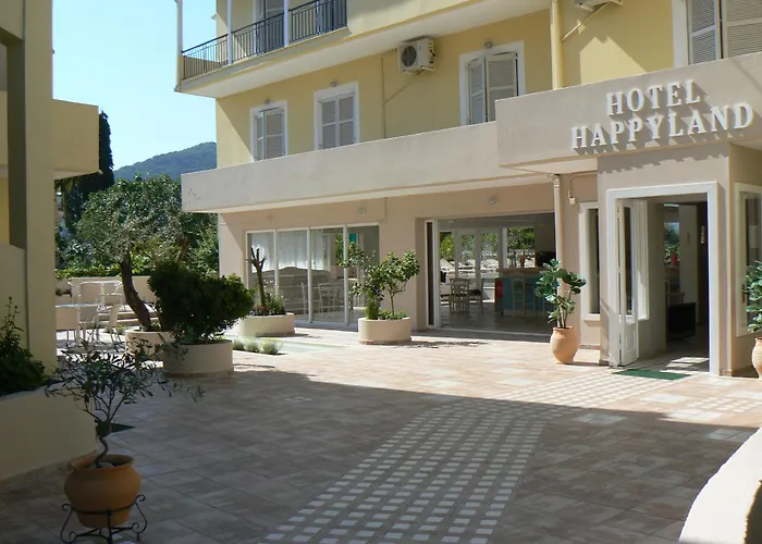 Ξενοδοχείο με διαμερίσματα Happyland